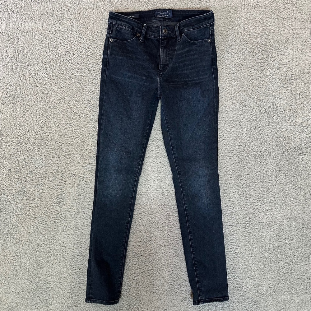 Lucky Brand Women's Skinny Jeans in Dark Wash Blue